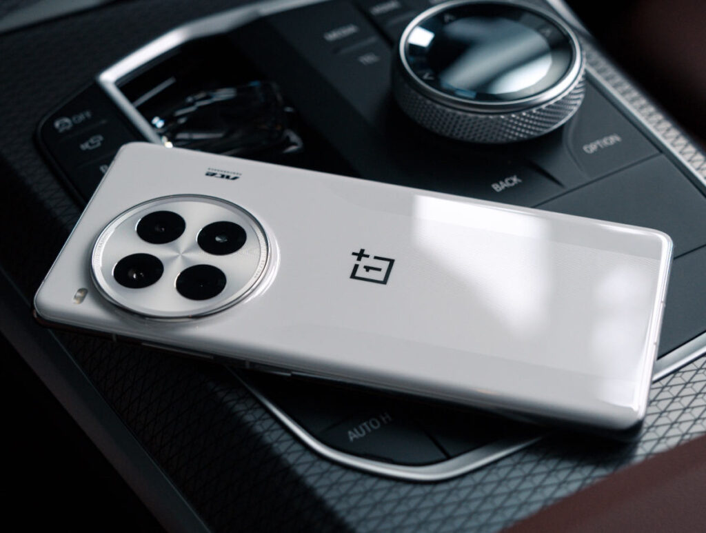 OnePlus-13R picture